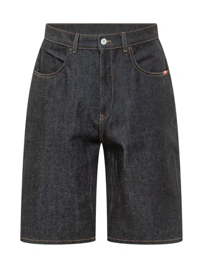 Amish Classic Bermuda Shorts With Pocket And Button Closure In Raw Denim
