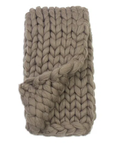 Amity Home Ava Chunky Throw In Brown