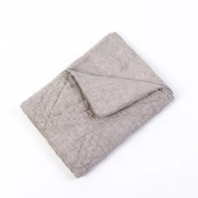 Amity Home Barluna Linen Quilt In Grey
