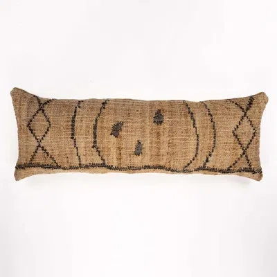 Amity Home Geometric Jute Throw Pillow In Beige