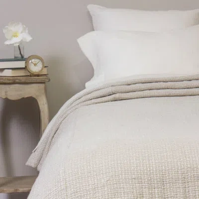 Amity Home Grason Coverlet Set In Ivory