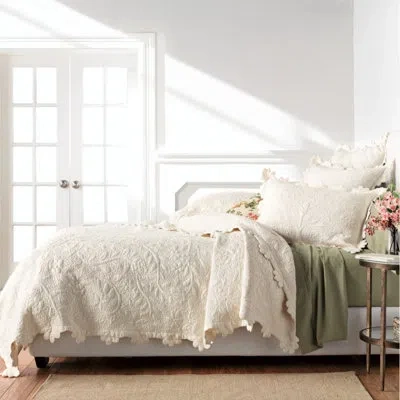 Amity Home Sane Country Cotton Blend Quilt In White;ivory