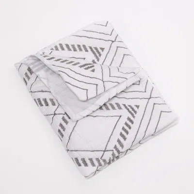 Amity Home White And Grey Standard Cotton Quilt