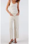 Amo Billie Straight Leg Denim Jeans In Sandstone In White