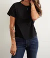 Amo Classic Tee In Black In Black