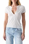 Amo Delightful Tee In White In White
