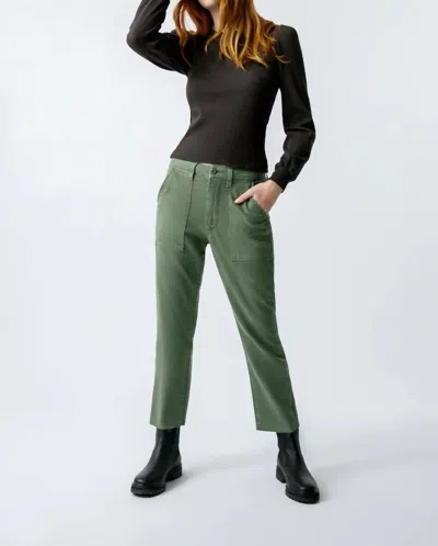 Amo Easy Army Trousers In Tea Leaf In Green