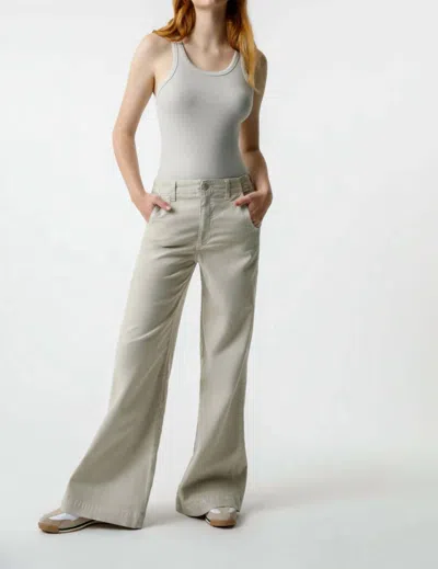 Amo Edith Wide Leg Trouser In Pumice In White