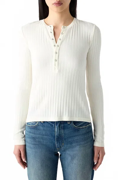 Amo Lottie Long Sleeve Top In Bone In White