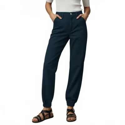 Amo Madeline Jogger Pants In Neptune In Blue