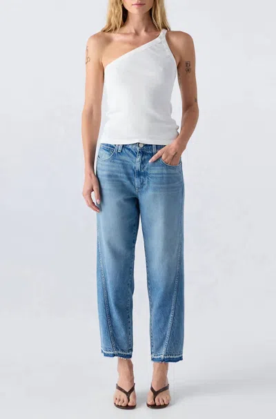 Amo Maria Cropped Ankle Jeans In Sun Kiss In Blue