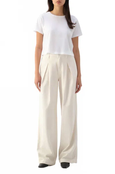 Amo Mary Slouch Trouser In White
