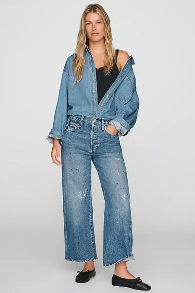 Amo Mid-rise Straight Jeans In Medium Wash