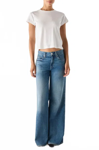 Amo Regina Low Rise Jeans In Ethereal In Blue