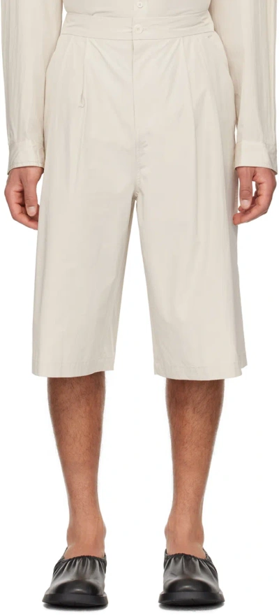 Amomento Beige Two Tuck Shorts