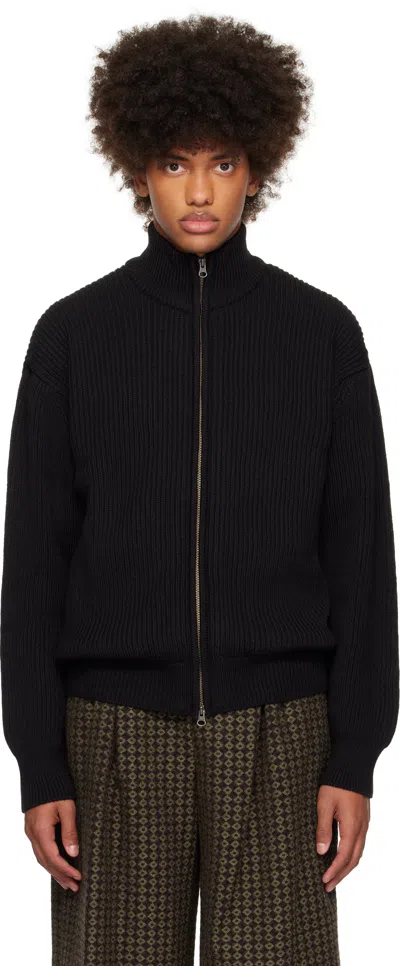 Amomento Black Full Needle Sweater