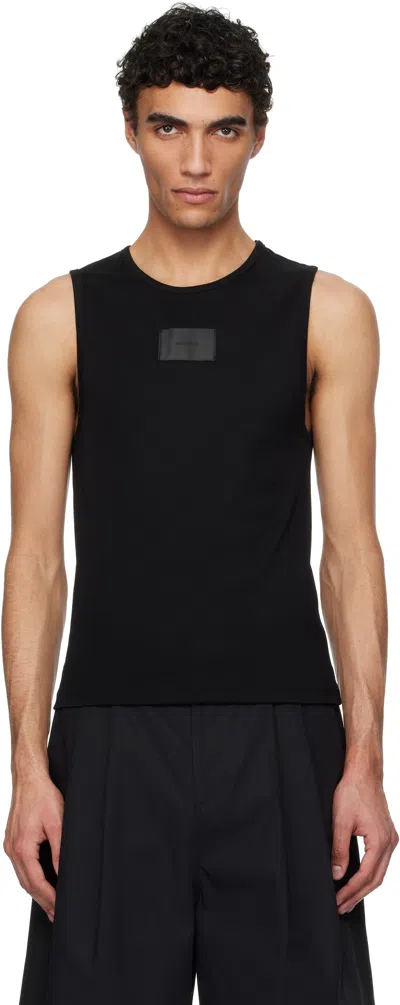 Amomento Black Round Neck Sleeveless Tank Top