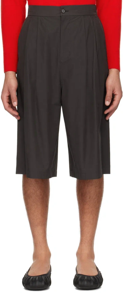 Amomento Black Two Tuck Shorts In Charcoal