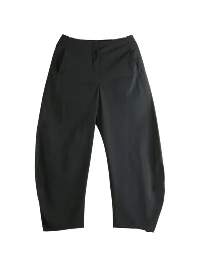 Amomento Curved-leg Trousers In Black