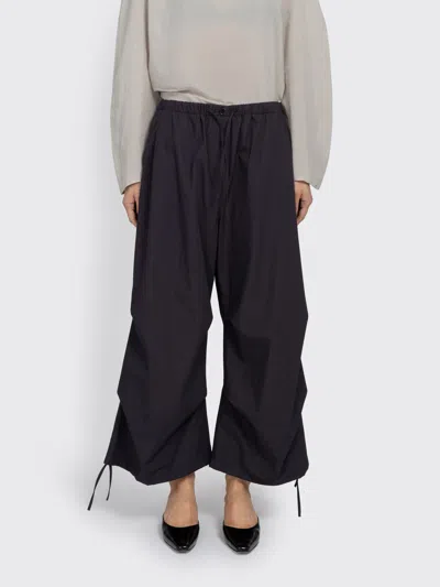 Amomento Drawstring Capri Pants In Gray