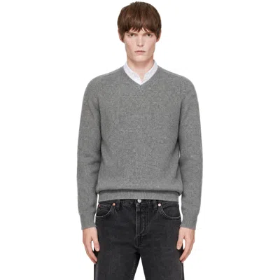 Amomento Gray Racoon V-neck Sweater