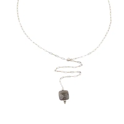 Amonta Women's Green / Silver Long Silver Labradorite Pendant Necklace
