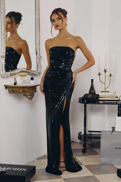 Amoris T724 In Black