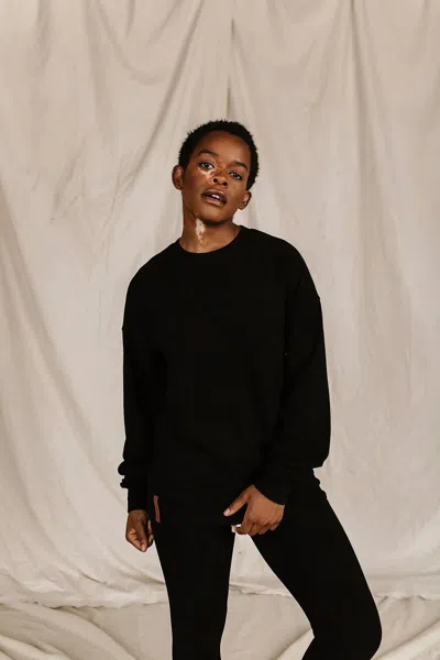 Ampersand Ave Performance Fleece University Pullover Sweater In Poppy Seed In Black