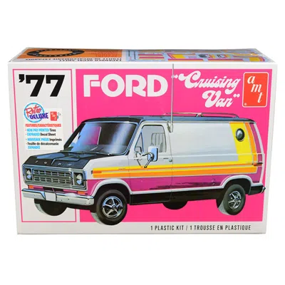 Amt Skill 2 Model Kit 1977 Ford Cruising Van 1 By 25 Scale Model