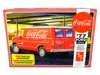 Amt Skill 3 Model Kit 1977 Ford Delivery Van With 2 Bottles Crates And Vending Machine "coca-cola" 1/25