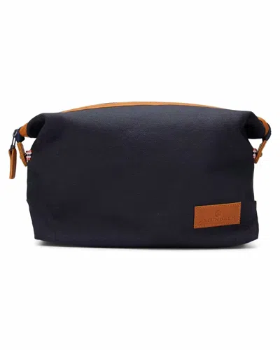 Amundsen Unisex Wash Bag In Navy In Black