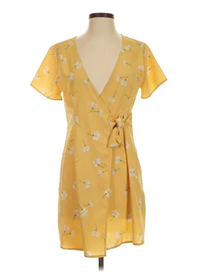 Pre-owned Amuse Society Casual Dress In Yellow