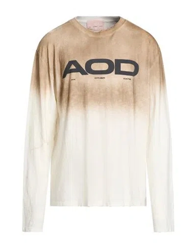 An Other Date Man T-shirt Beige Size L Cotton