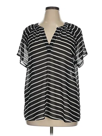 Pre-owned A.n.a. A New Approach Short Sleeve Blouse In Gray