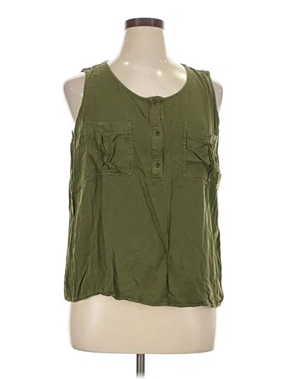 Pre-owned A.n.a. A New Approach Sleeveless Blouse In Green