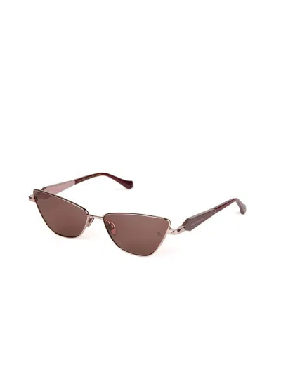 Ana Hickmann Ah3347 Metal Cat-eye Sunglasses In Gold