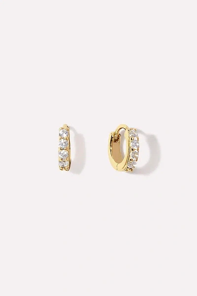 ANA LUISA SUZANNE HUGGIE HOOP EARRINGS IN GOLD, WOMEN'S AT URBAN OUTFITTERS