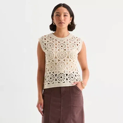 Ana Womens Crew Neck Sleeveless Pullover Sweater In Sand