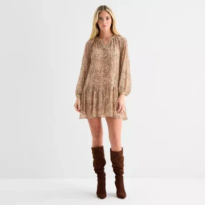 Ana Womens Long Sleeve Animal Drop Waist Dress In Sand