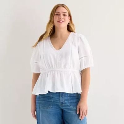 Ana Womens Plus V Neck Short Sleeve Blouse In White