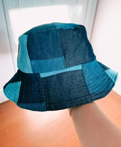 Anai Women's Reversible Savanna Bucket Hat In Denim In Blue