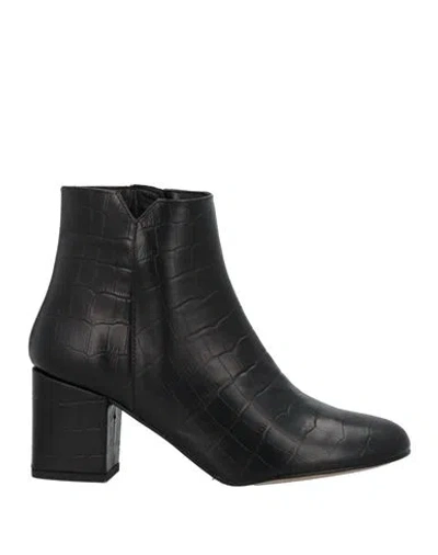 Anaki Woman Ankle Boots Black Size 10 Soft Leather