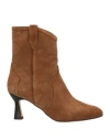 Anaki Woman Ankle Boots Camel Size 10 Soft Leather In Beige
