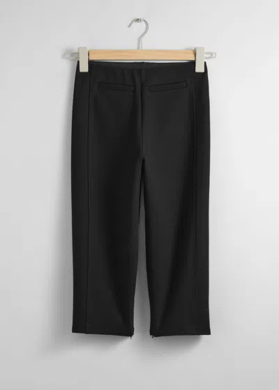 & Other Stories Capri Leggings In Black