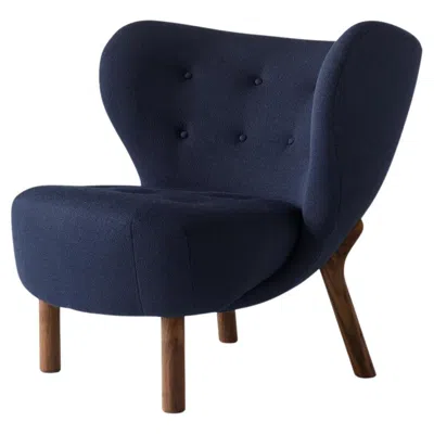 Pre-owned &tradition Little Petra Lounge Chair, In Kvadrat Vidar 554 & Walnut By Viggo Boesen For &t In Brown