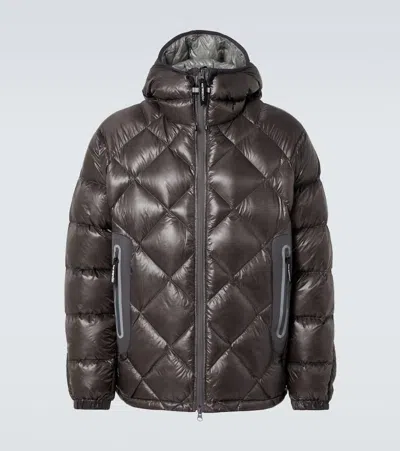 And Wander Gray Diamond Stitch Down Jacket In Gray020