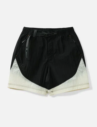 And Wander Roa X  Ripstop Wind Short Pant In Black