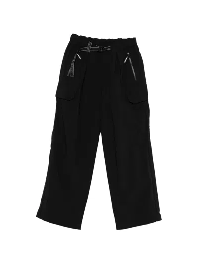 And Wander Zip Pocket Trousers In Black