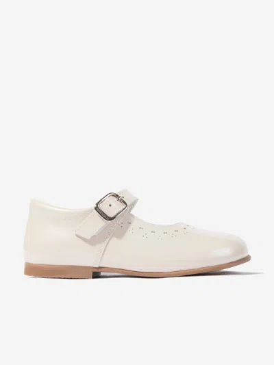Andanines Girls Patent Leather Mary Jane Shoes In Ivory
