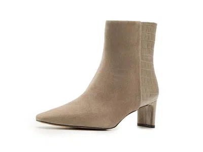 Andre Assous Amerie In Brown